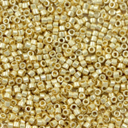 Miyuki Perlen delica's 11/0 Duracoat galvanized pale gold DB-2501