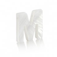 Muschel Anhänger Süßwasserperlmutt Buchstaben M White (Naturliche Farbe Muschel)