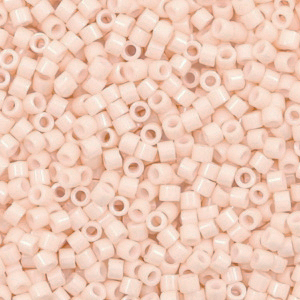 Miyuki Perlen delica's 11/0 Opaque matte blush beige DB-354-1