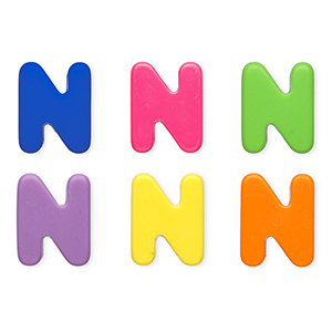 Buchstaben Perlen aus Acryl N Multicolour