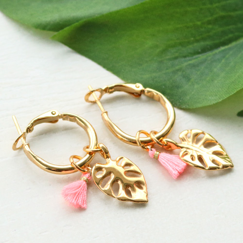 Trendy Schmuck mit Mini Quasten, DQ Metall Anh&auml;ngern und Karabiner Verschl&uuml;sse