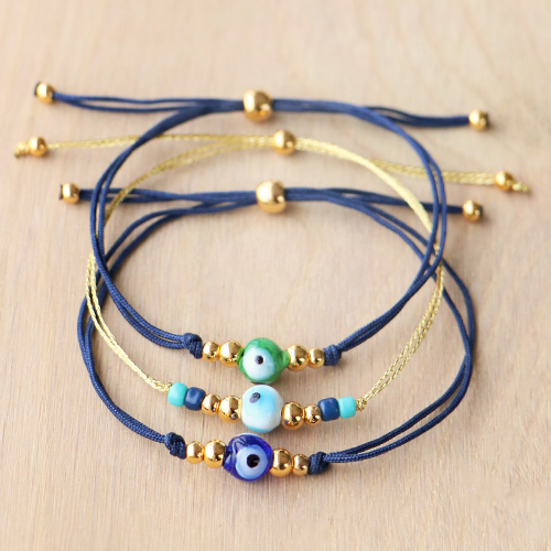 Machen Sie feine Armb&auml;nder mit den neuen Nazar Auge Perlen: