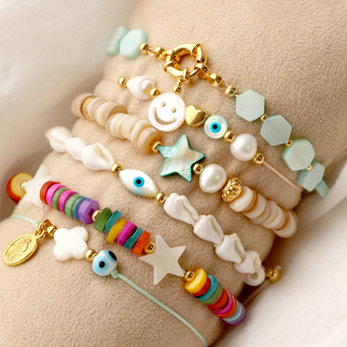 So gestalten Sie mit Muschelperlen stilvollen und verspielten Schmuck