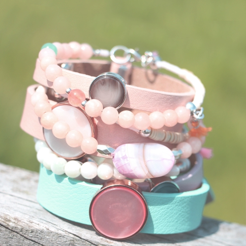 Diese Sommer Armb&auml;nder aus Cuoio und Sommer Perlen sind absolut In!