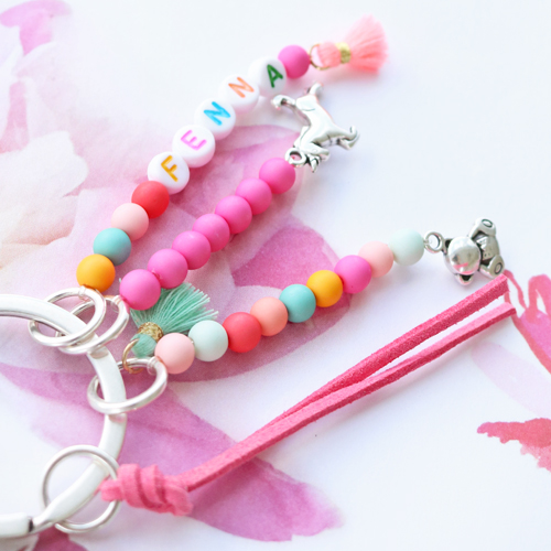 Acryl Perlen sind super farbenfroh, sch&ouml;n zur Verarbeitung in fr&ouml;hlichem Schmuck und Accessoires f&uuml;r Kinder.