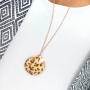 Flauschiger Schmuck mit &ldquo;faux fur&rdquo; f&uuml;r Cabochon, Facettperlen, Holz Perlen, Fassungen und Cuoio Armb&auml;nder