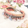 Verschiedener Schmuck mit Kristallglas Anh&auml;ngern