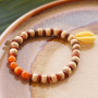 Armb&auml;nder mit einem Strandthema aus Holzperlen 