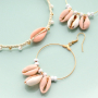 Wie man Sommerschmuck mit Muschel Perlen macht: