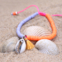 Lassen Sie sich von diesen farbenfrohen Accessoires inspirieren und gestalten Sie sommerlichen Trendschmuck
