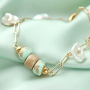 Trendschmuck mit goldgesprenkelten griechischen Keramikperlen in Designerqualit&auml;t entwerfen