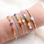 So fertigen Sie eine Armbandkollektion mit Natursteinen
