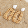 Ohrringdesigns mit Rattan-Anh&auml;ngern