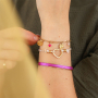 Ohrringe und Armb&auml;nder mit Edelstahlzubeh&ouml;r gestaltet