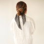 Mix & Match mit Scrunchies & Haarklammern mit Schleife