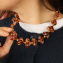 Kreativer Herzschmuck mit Acrylperlen 