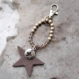 Mit unseren faszinierenden Opaque Glasperlen machen Sie herrliche Schmuck Designs!