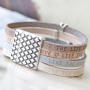 Schicke-ausgefallene Armb&auml;nder machen Sie so&hellip;mit flach Leder DQ und Zubeh&ouml;r aus DQ Metall machen Sie einen anspruchsvollen Look 